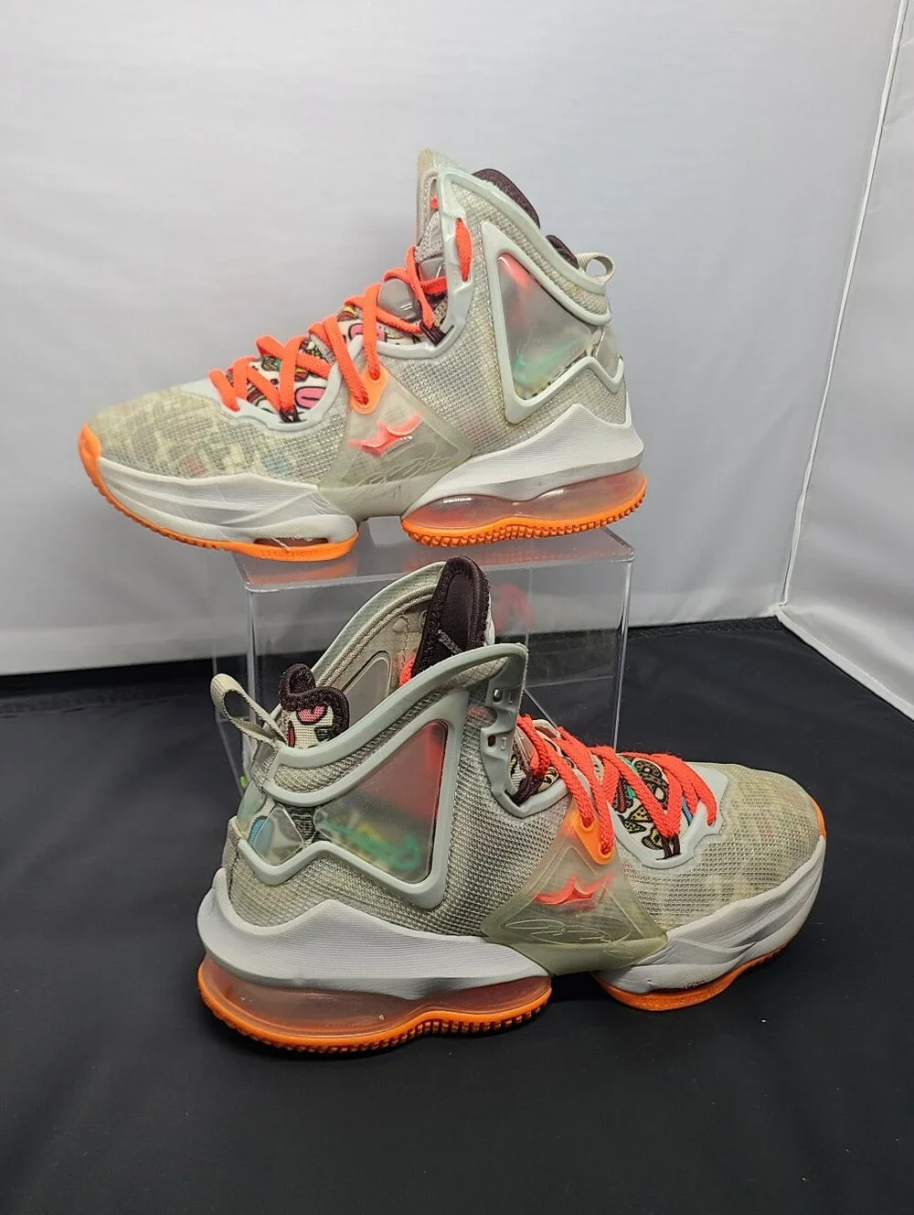 Nike LeBron 19 DD0418-001 Gray Orange Basketball Shoes Sneakers kids Size 5Y